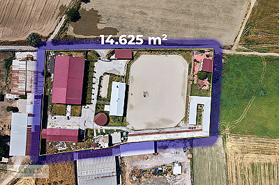 İzmir Menemen'de Satılık Binicilik Tesisi ve Çiftlik - 14.625 m²