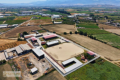 İzmir Menemen'de Satılık Binicilik Tesisi ve Çiftlik - 14.625 m²