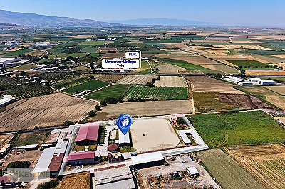 İzmir Menemen'de Satılık Binicilik Tesisi ve Çiftlik - 14.625 m²